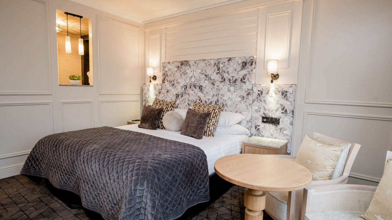 luxury bedroom killarney